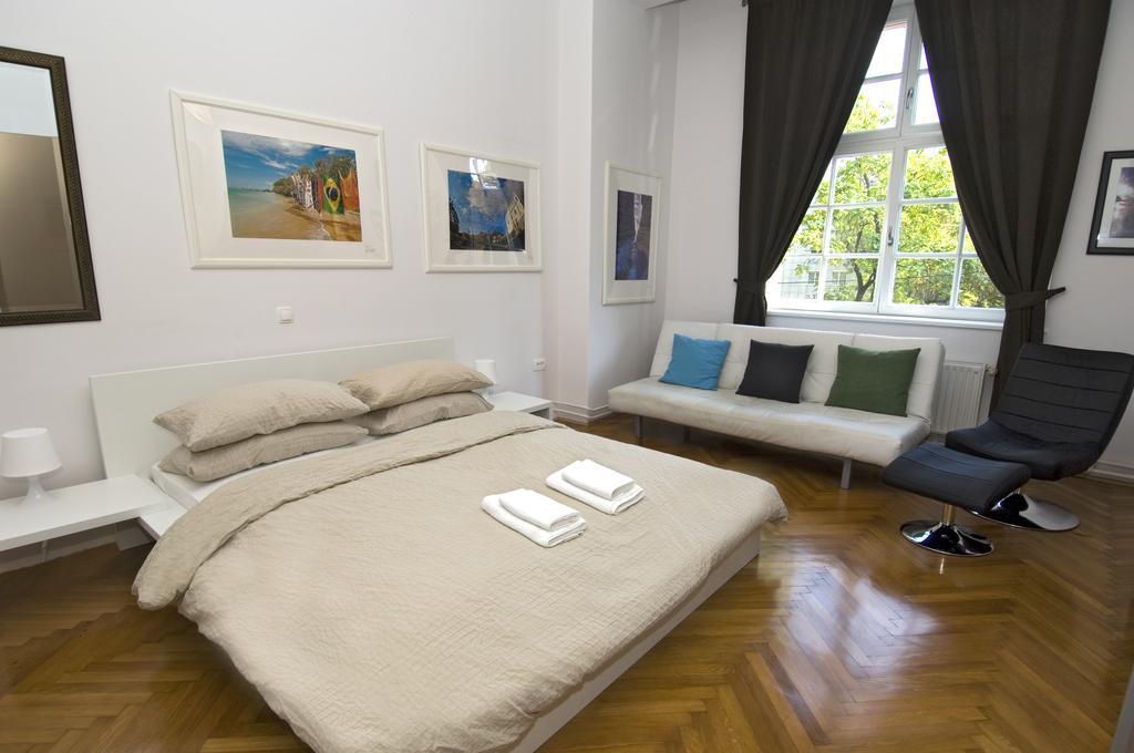 Galeria Rooms Ljubljana Ruang foto