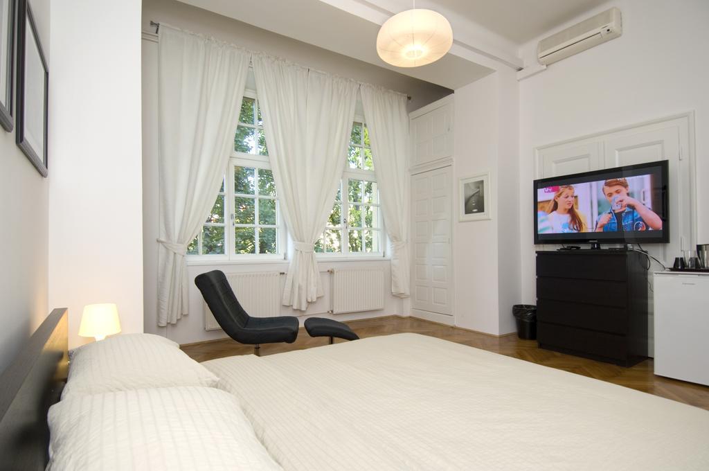 Galeria Rooms Ljubljana Ruang foto