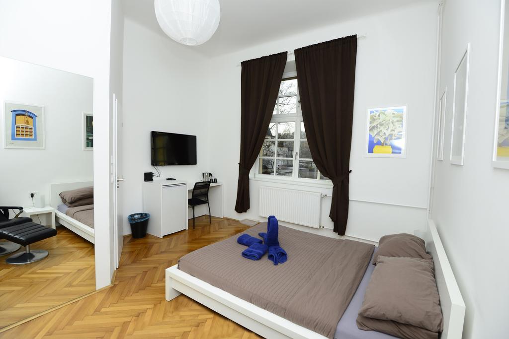 Galeria Rooms Ljubljana Ruang foto